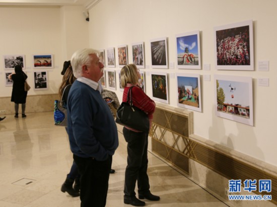 “中国当代民生”和“丝路镜像”摄影联展在布达佩斯拉开帷幕