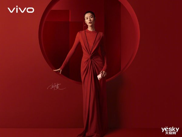 vivo X30发现更多美 国际超模刘雯倾情代言 时尚感爆棚