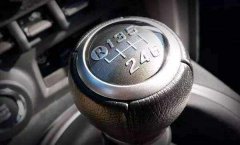 国内手动挡汽车“跳楼价”无人问津,