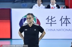 中国男排主帅沈富麟直指卡塔尔使诈: