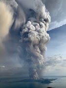 菲律宾旅游胜地火山喷发 中使馆:中国公