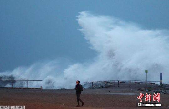 西班牙遭强风暴侵袭:死亡人数增至10人