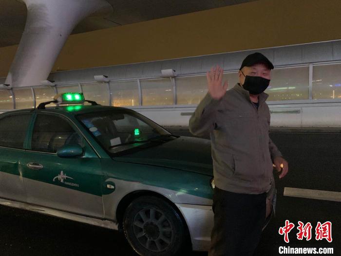杭州出租车司机马红旗。 张斌 摄