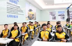 石家庄万通:新能源汽车与燃油车区别