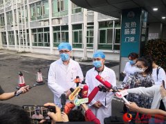 <b>海口新冠肺炎出院患者:感谢海南人民</b>