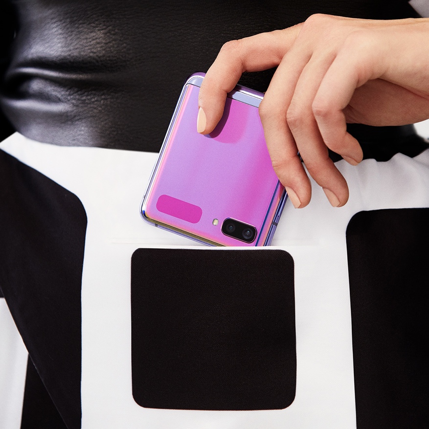 诠释手机时尚美学 三星Galaxy Z Flip明日再次开售