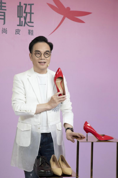 圈粉Angelababy，红蜻蜓商务时尚皮鞋凭什么？
