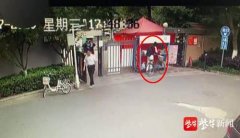 想吃啥拿啥 女子竟将外卖存放点当成“