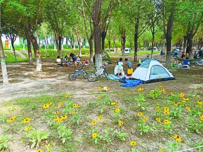 室外就餐预约旅游线上购物端午小长假消费“三新”