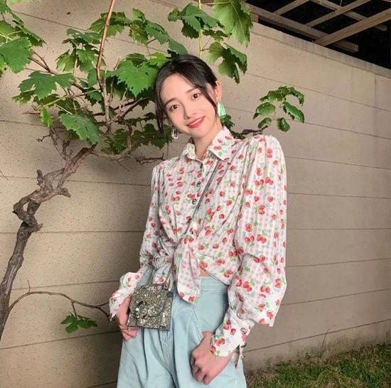 今夏争做水果女孩 小苹果钟楚曦PK小樱桃项偞婧