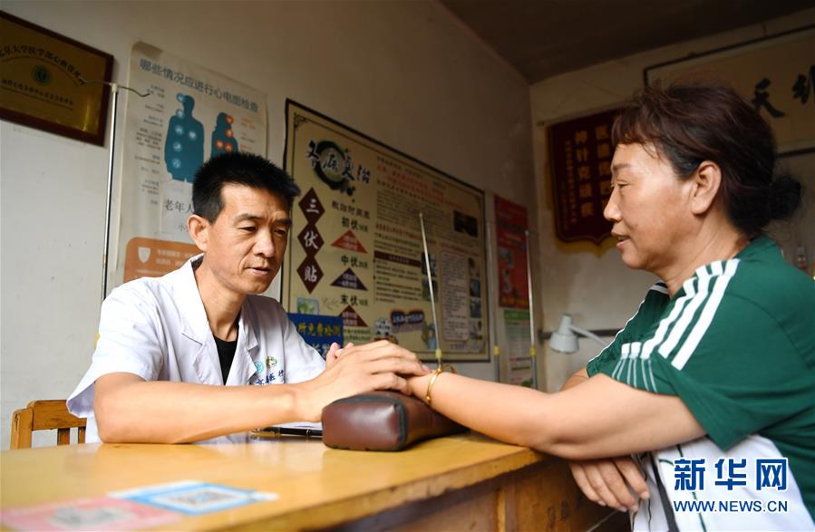 （图片故事）（1）乡村医生徐宏业：扎根乡间22年守护群众健康
