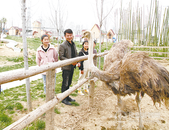 激扬时代新风 倡导文明旅游