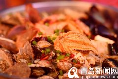 【啤酒节表情】啤酒节上美食多 美酒岂能无佳