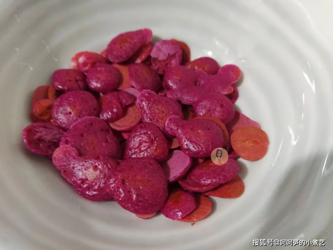 火龙果豆豆，颜色鲜艳、营养美味，健康放心的