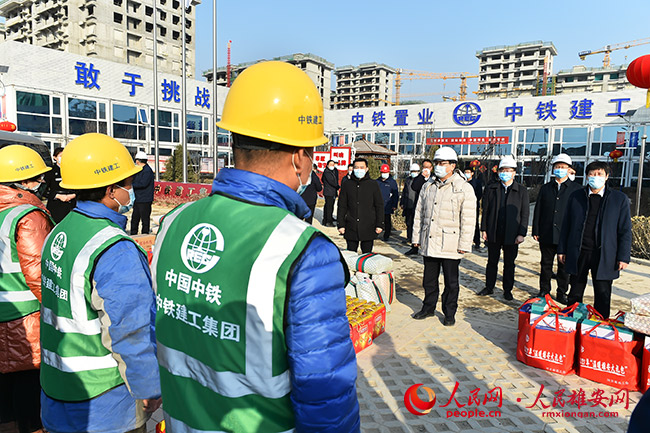 張國華走訪慰問新區一線建設者並調研檢查政法工作