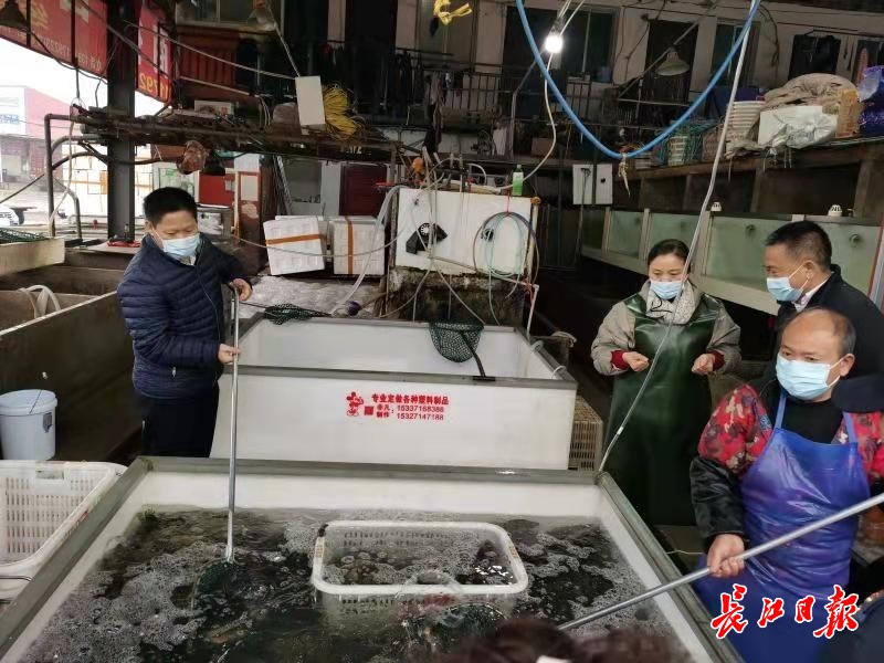 销售市场、餐饮酒楼同步检查,武汉市严查重点