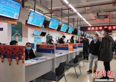 探访无锡节后首场线下招聘会:高薪岗位比例
