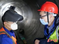 这里,我似乎听到大武汉的脉搏正有力跳动丨我