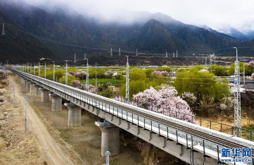 拉萨至林芝铁路开始静态验收